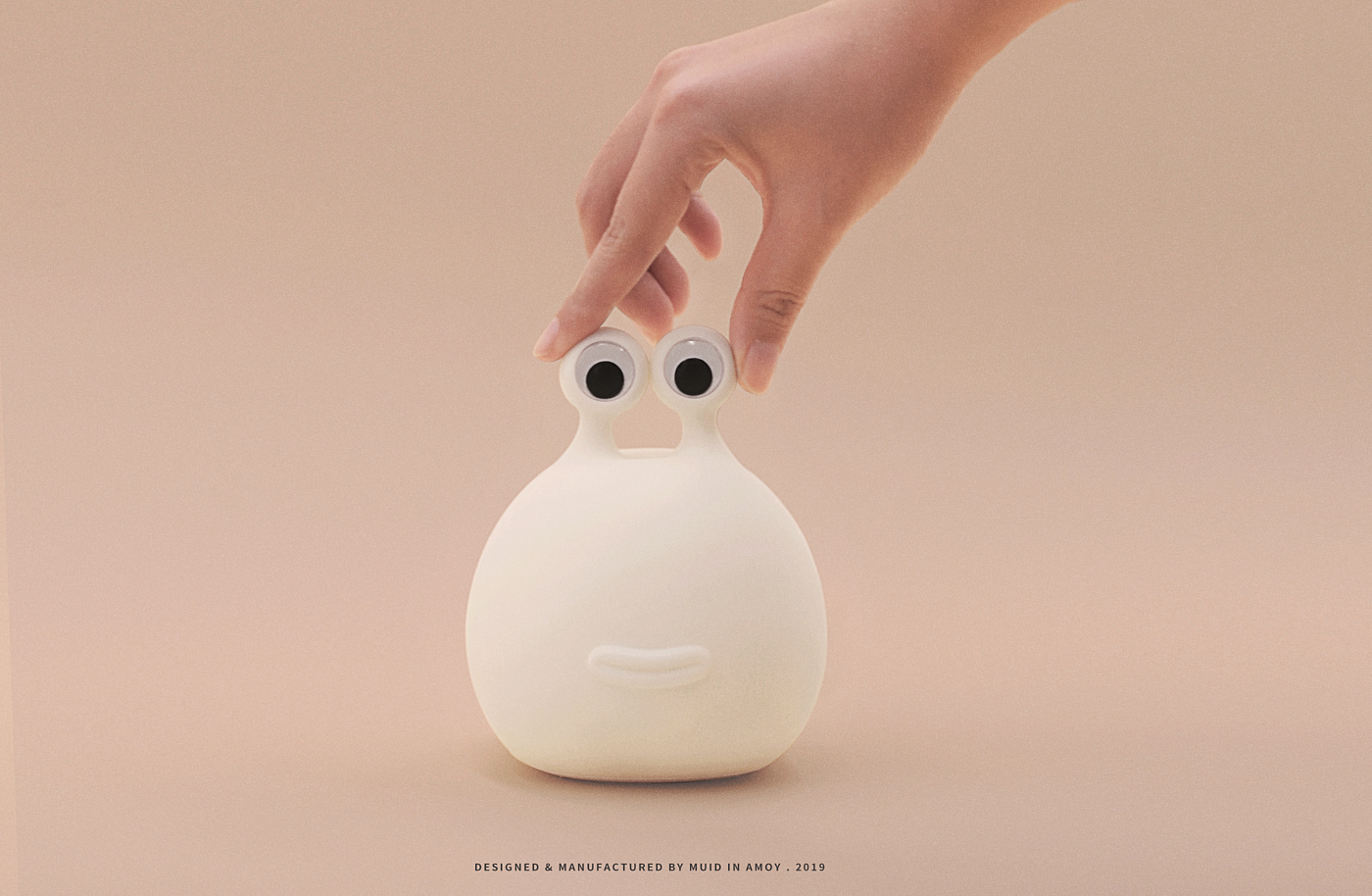 product design，industrial design，Sleep lamp，Lamp night，Slug，original，MUID，