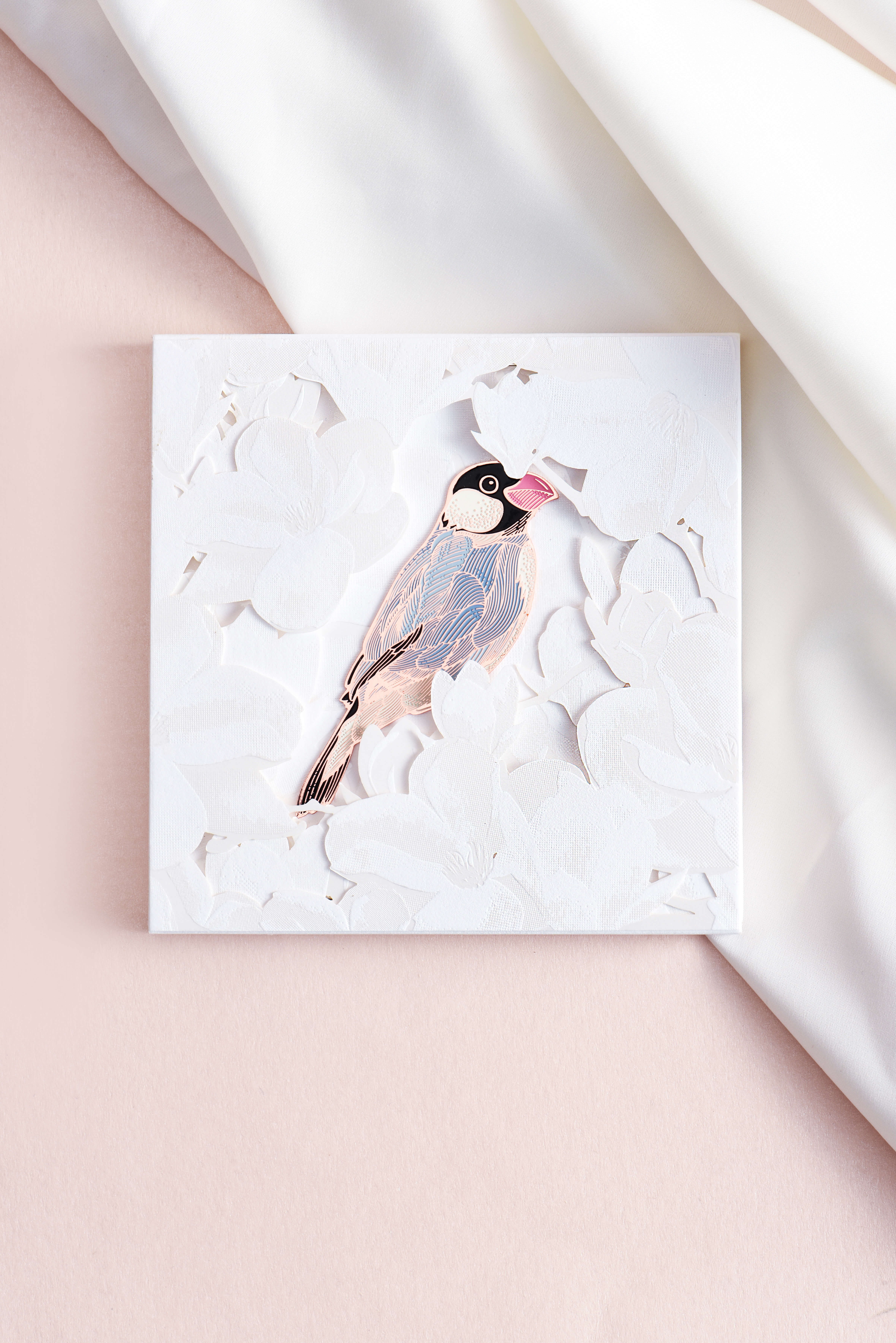 In the palm of your hand，bookmark，delicate，Finch，