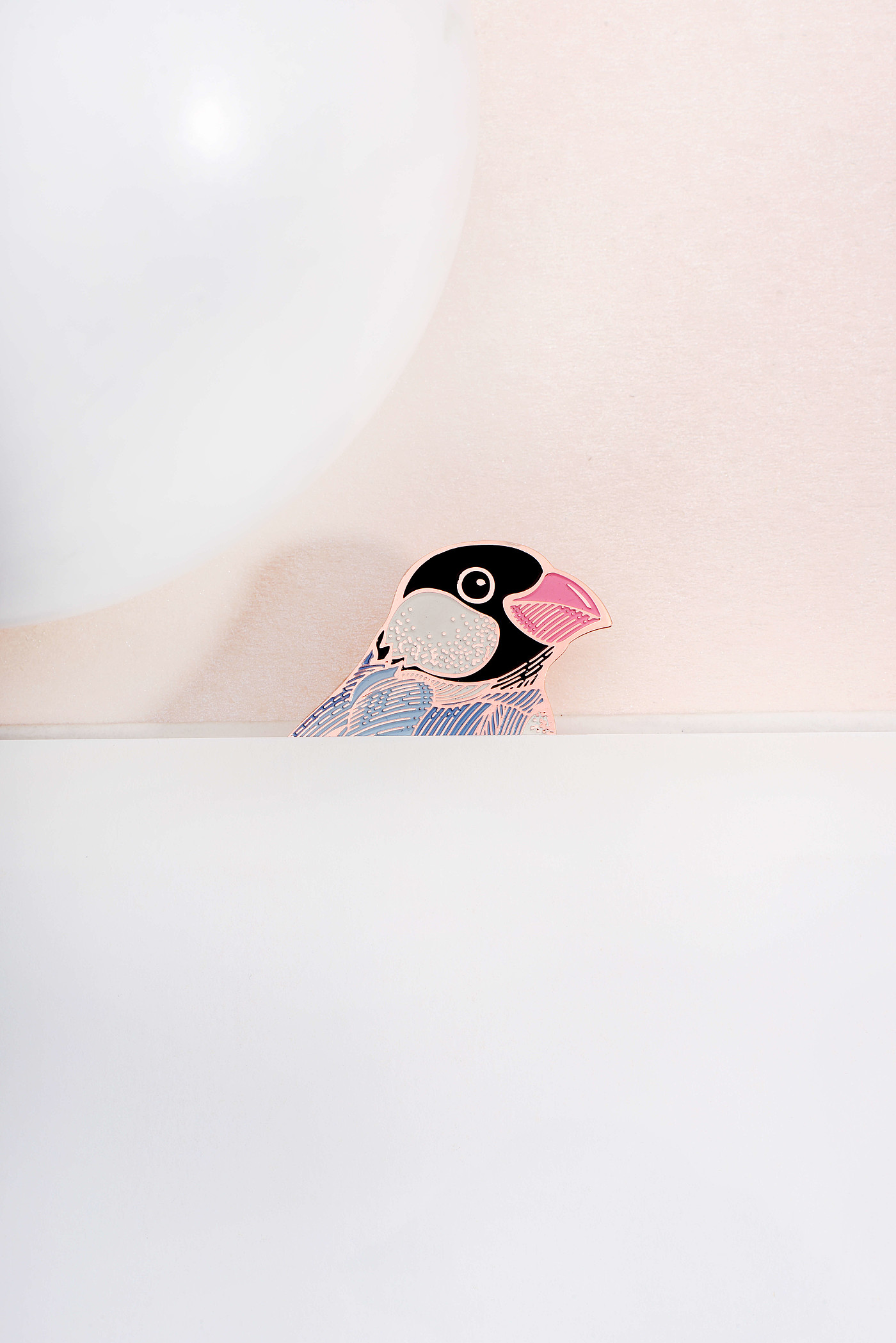 In the palm of your hand，bookmark，delicate，Finch，