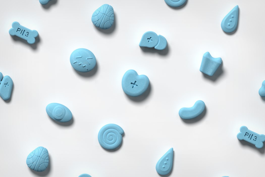 a pill，medicine，heart，tooth，pattern，