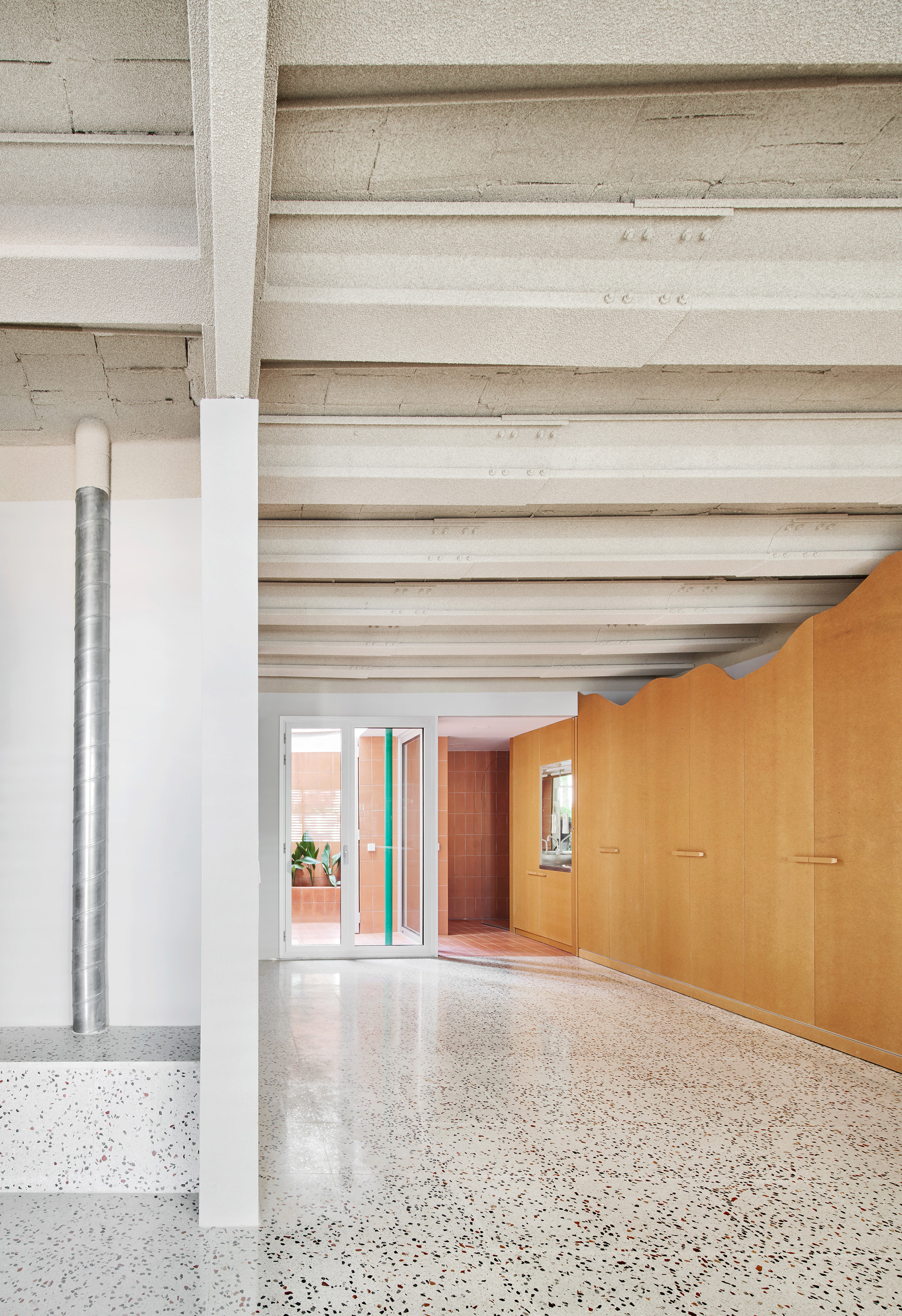 mdf，crack，reform，kitchen，attic，