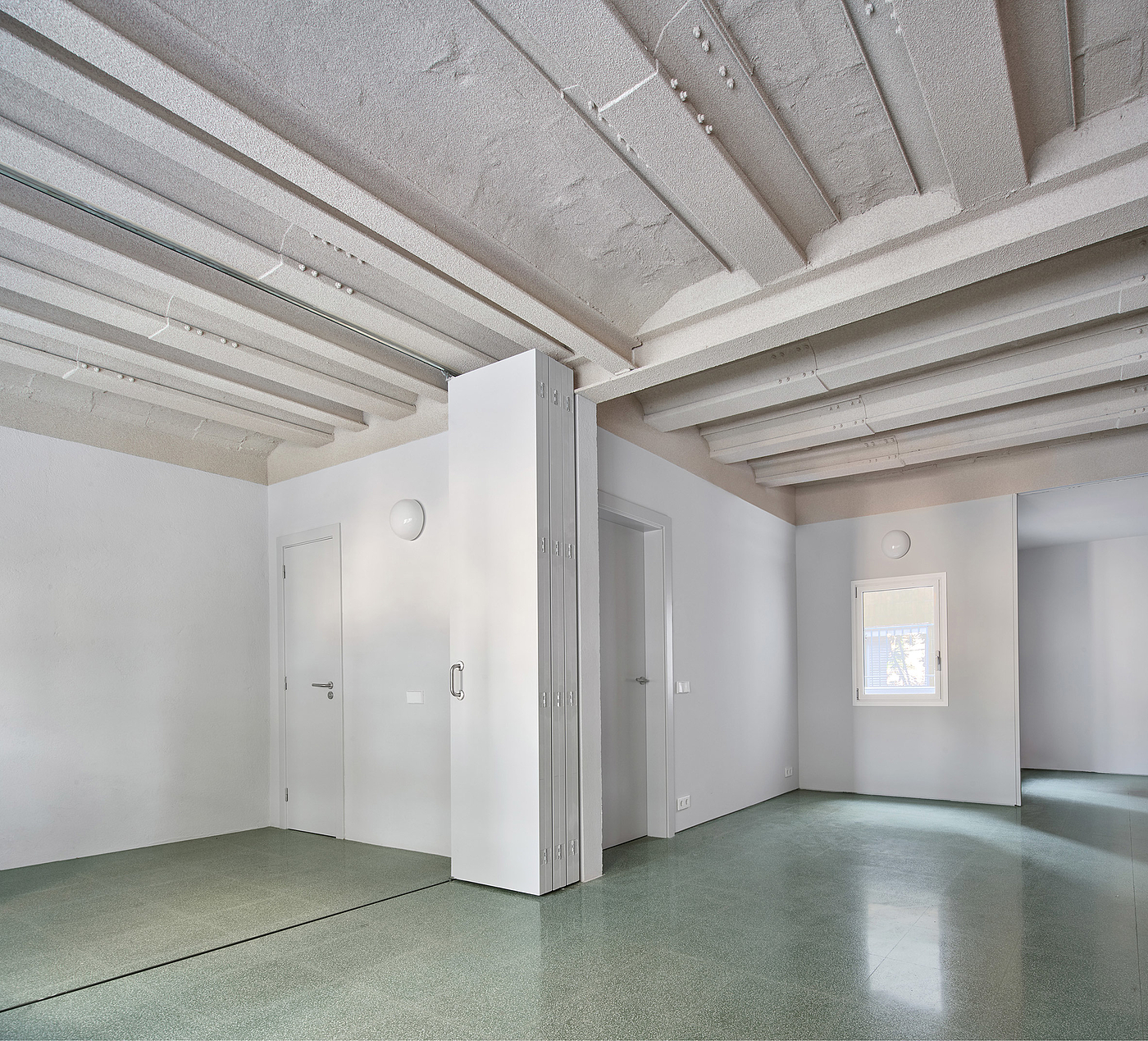 mdf，crack，reform，kitchen，attic，