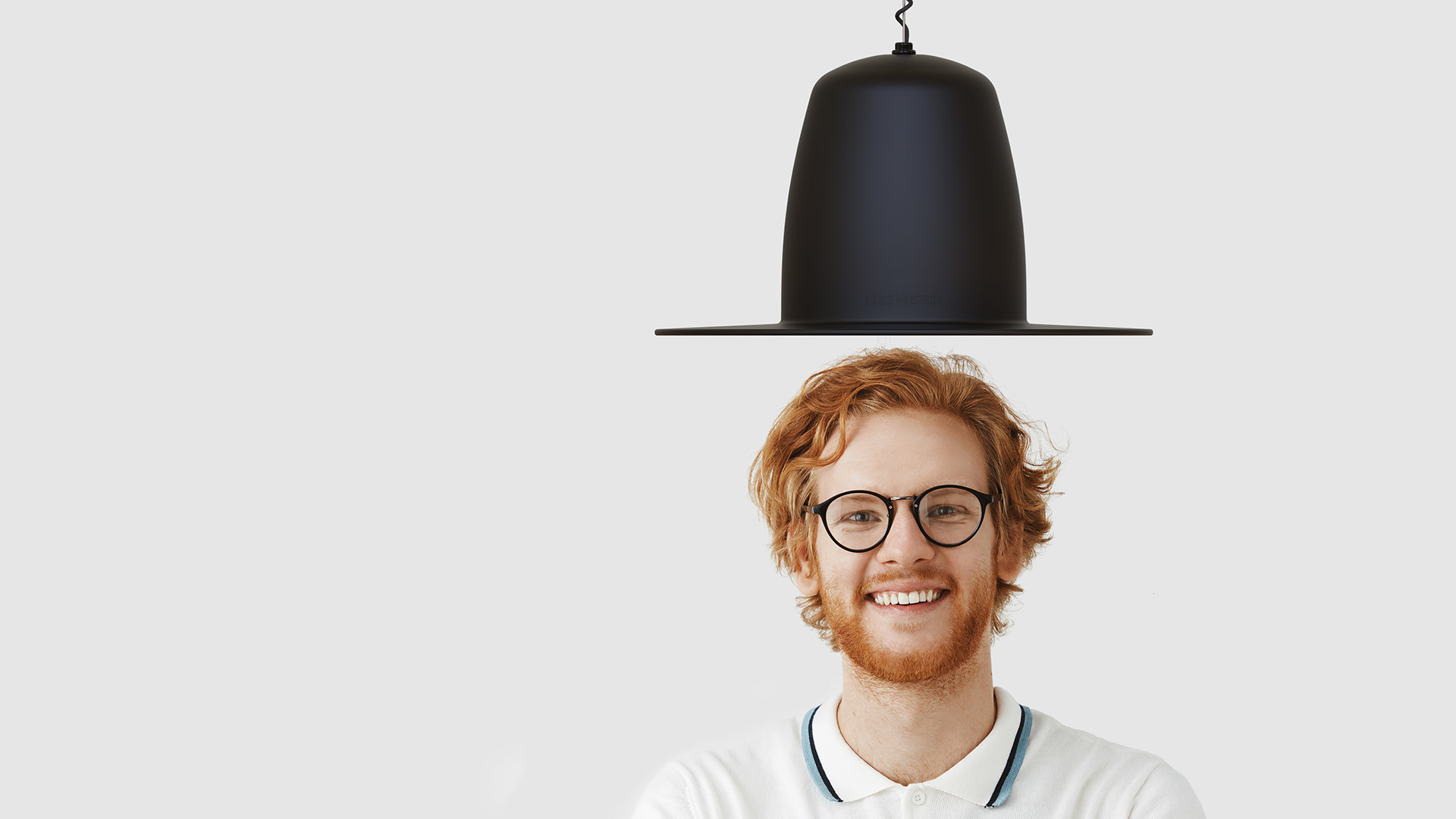 Hat，lamp，black，museum，