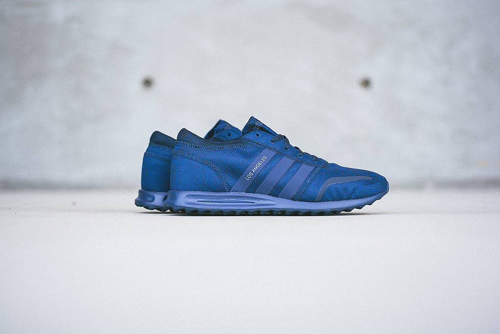 sneakers，adidas，leisure time，product design，Wearable product design，industrial design，