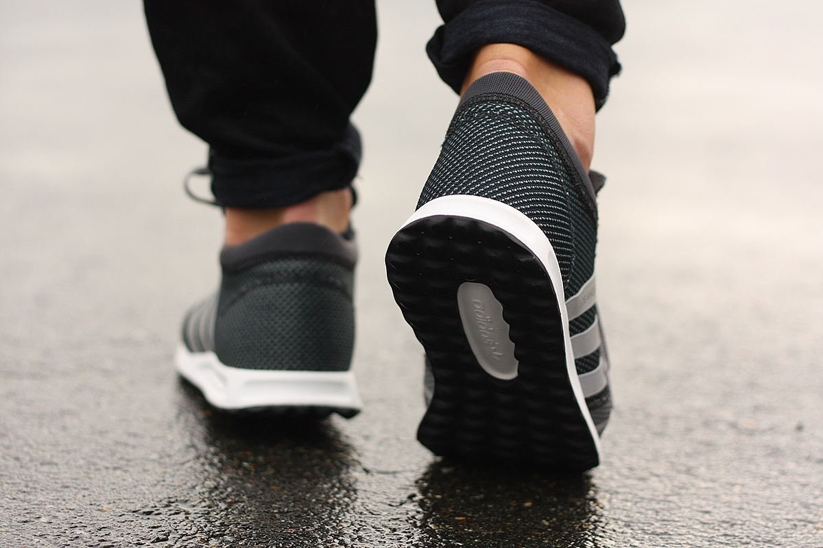 sneakers，adidas，leisure time，product design，Wearable product design，industrial design，