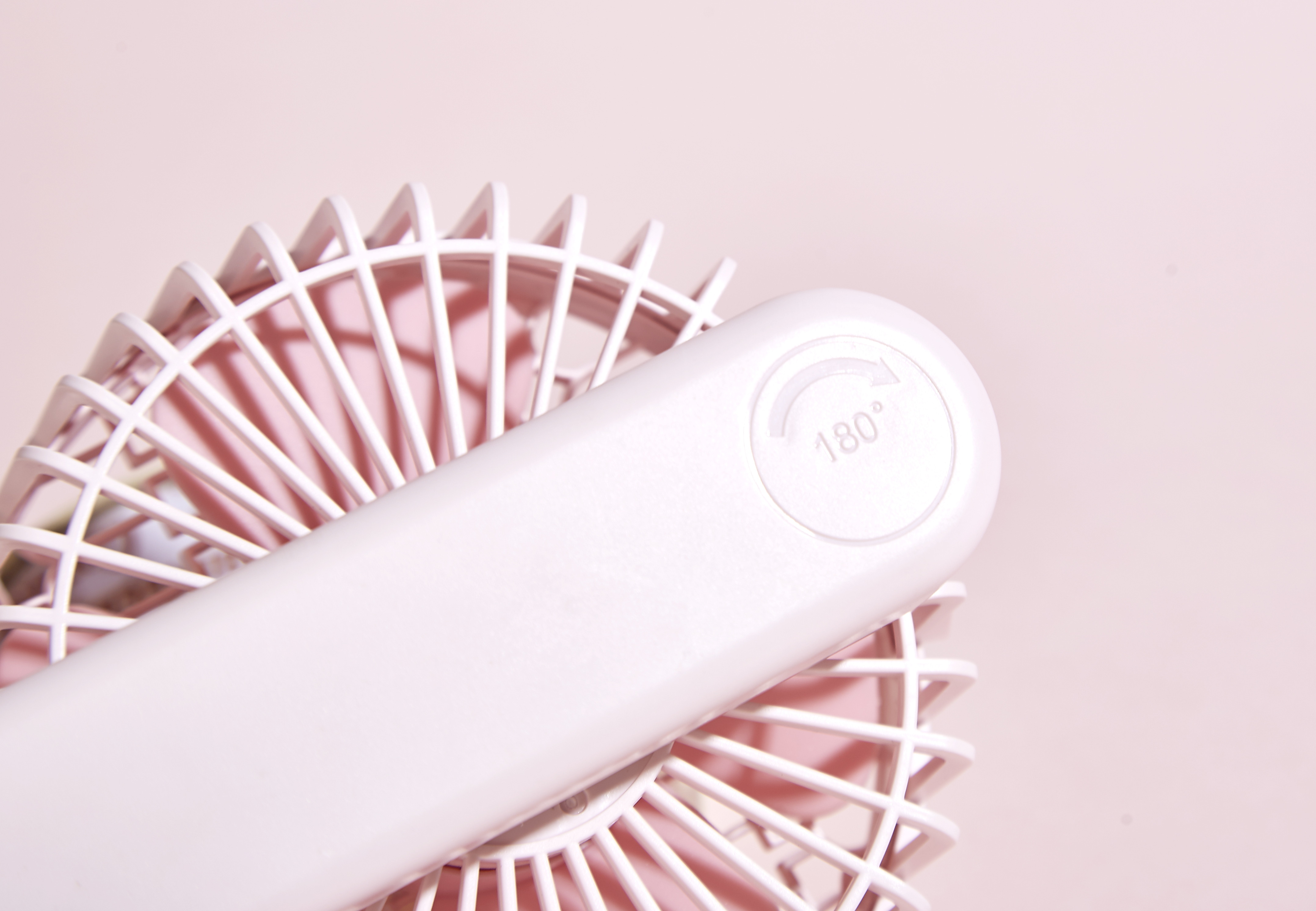 MINISO，Small fan，Hand held small fan，Good things at home，Summer Must-Haves ，A good thing with high appearance value，