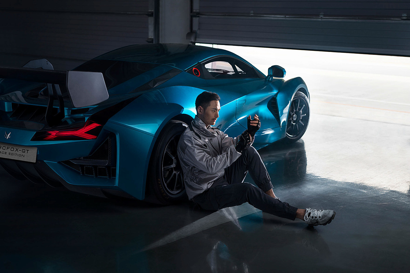 Sports car，competition，automobile，blue，