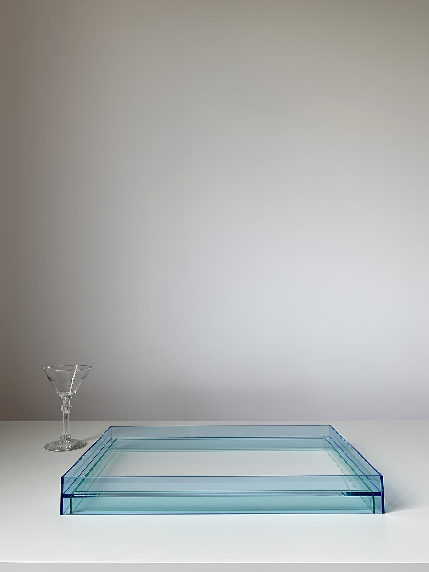 Acrylic tray with blue and green color matching，