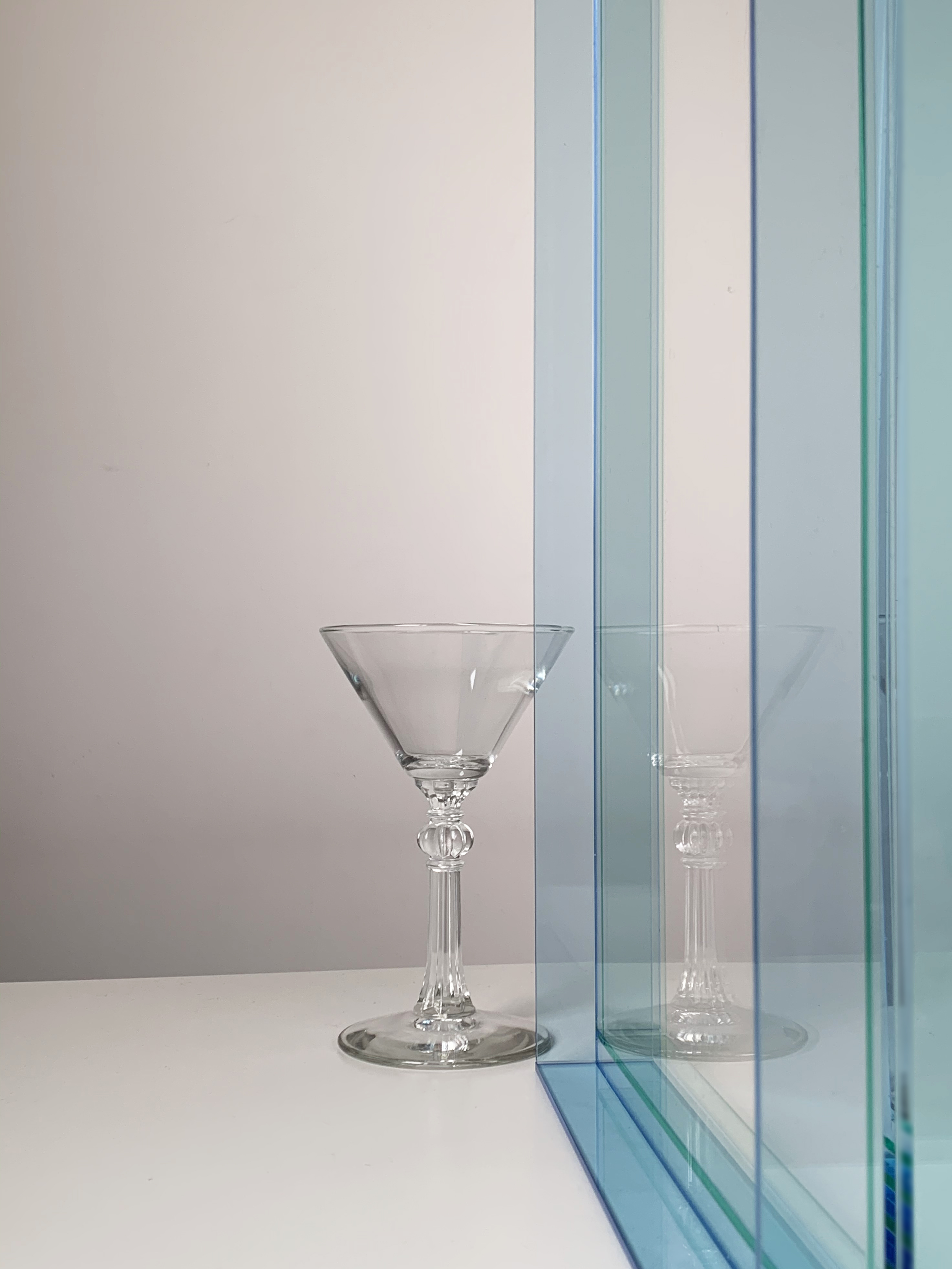 Acrylic tray with blue and green color matching，