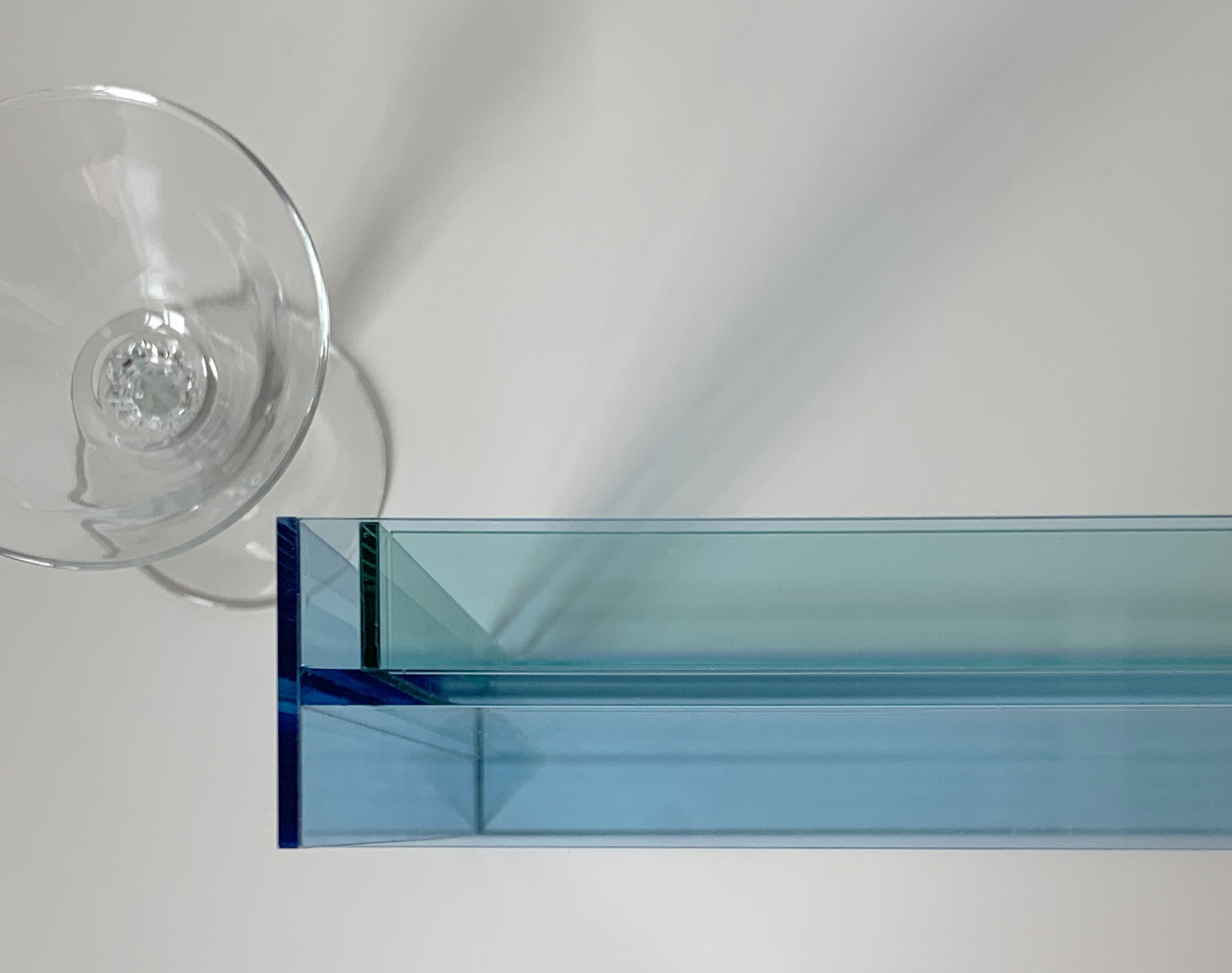 Acrylic tray with blue and green color matching，