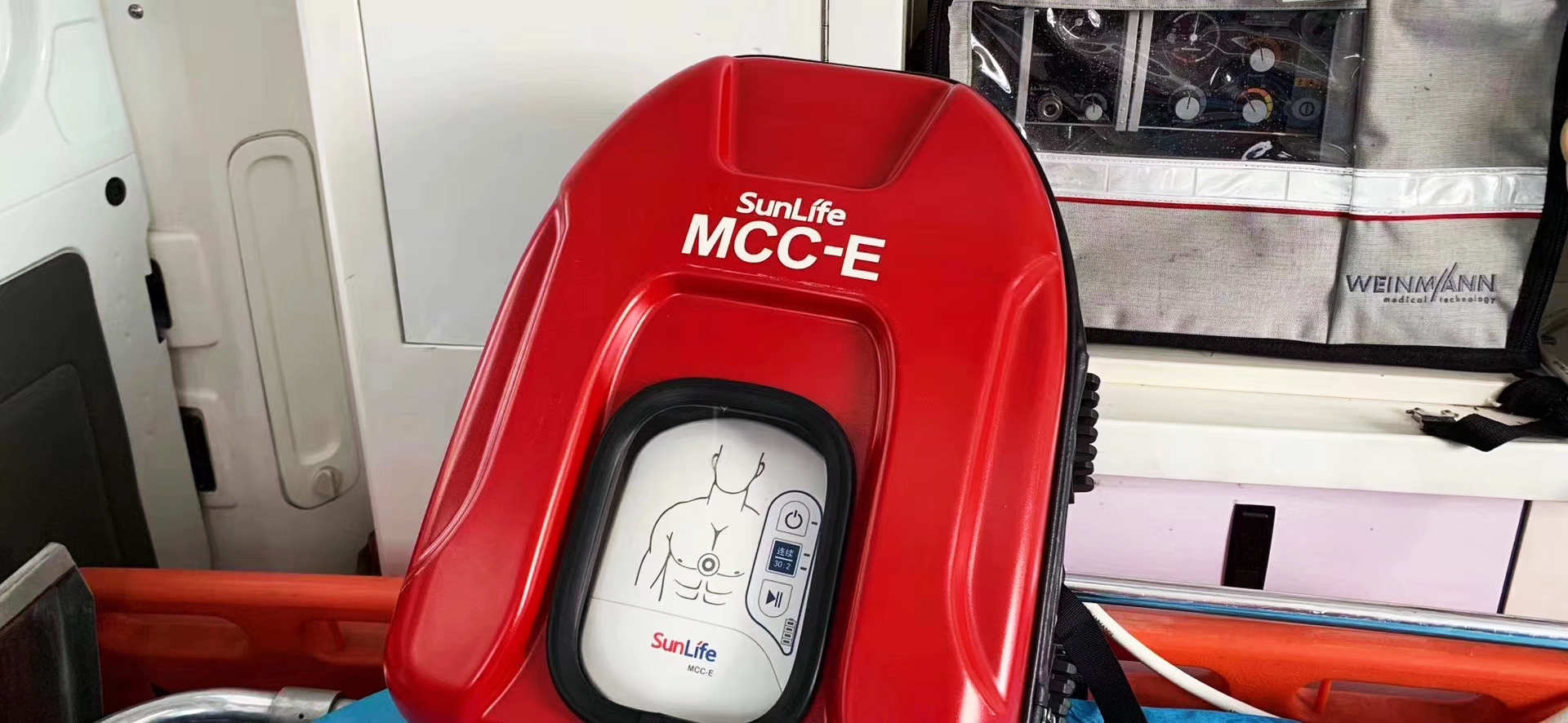 first aid，medical care，