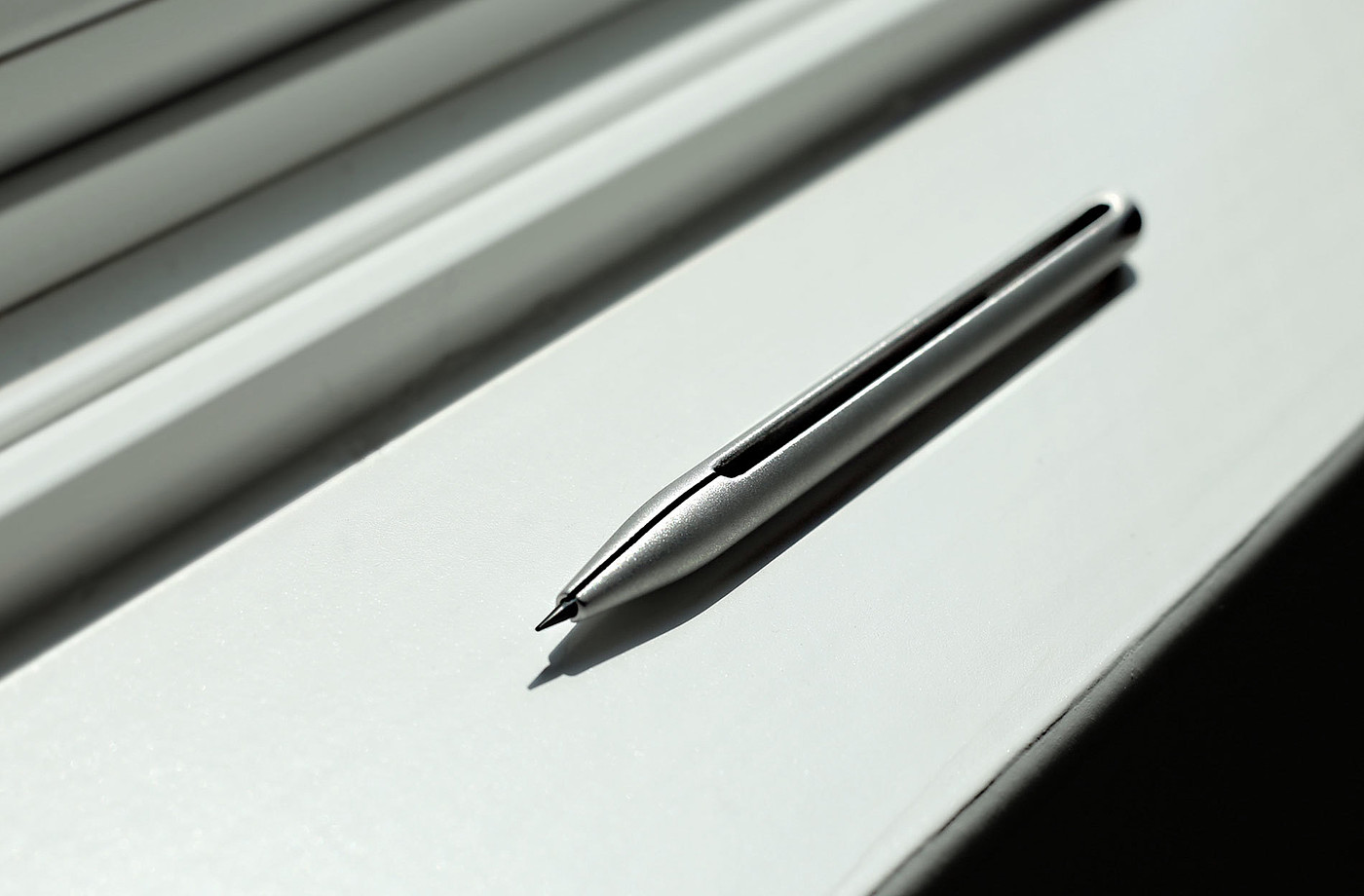to work in an office，product design，sign，