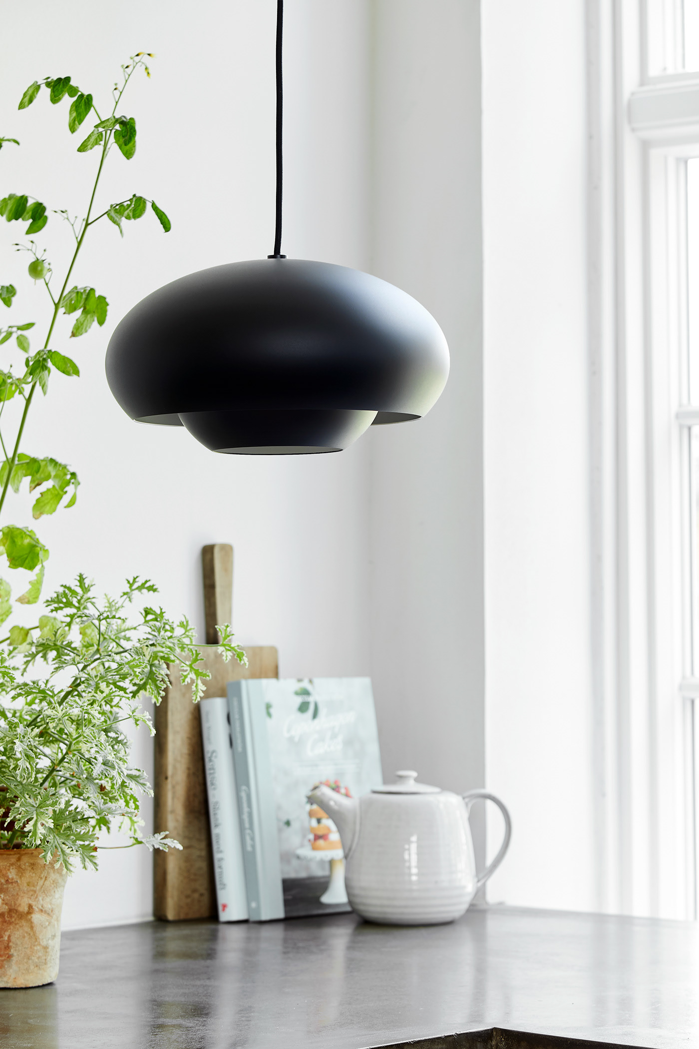 Champ，lamps and lanterns，a chandelier，Desk lamp，circular，