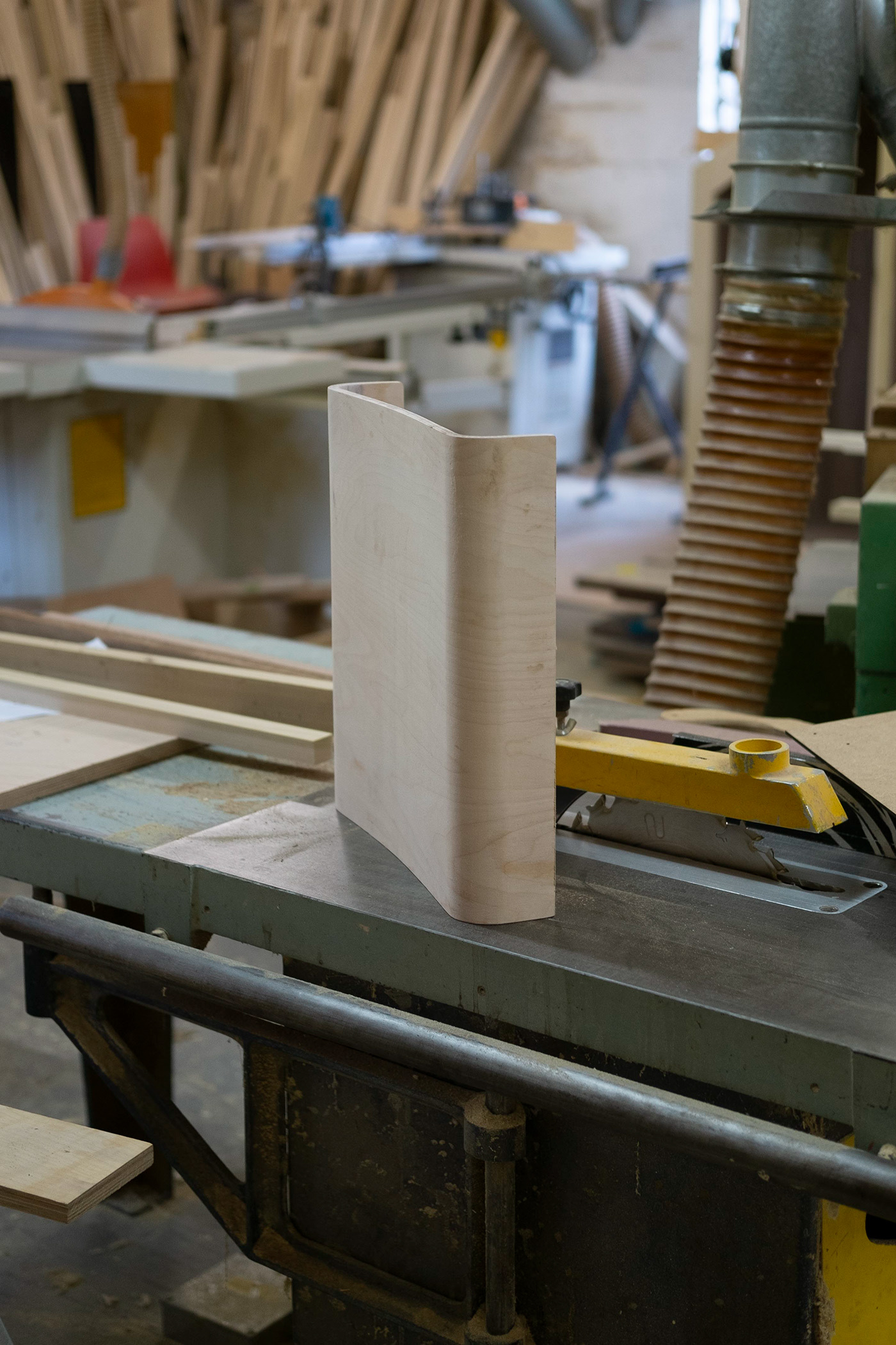 chair，wooden ，school，comfortable，environment protection，