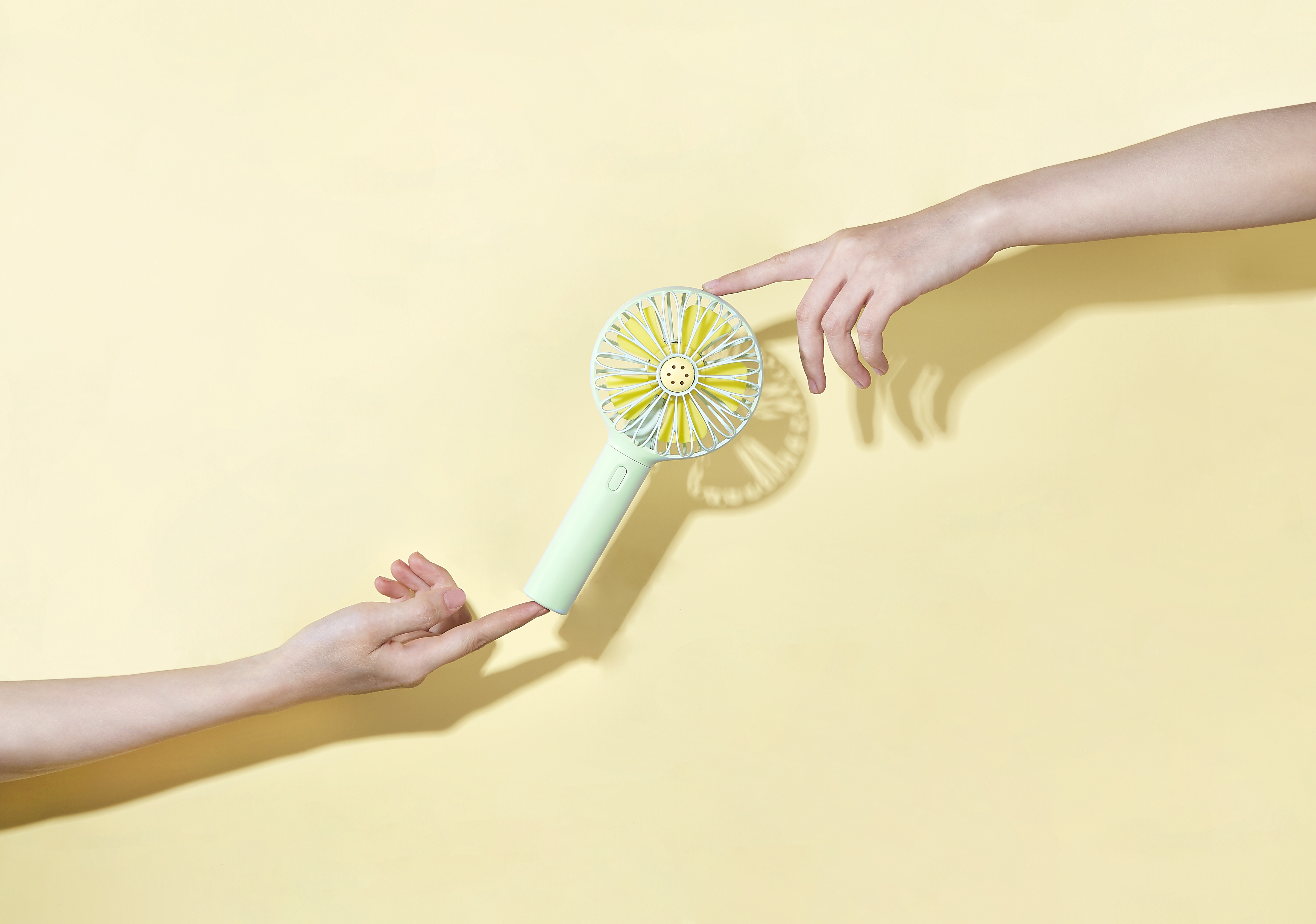 MINISO，Small fan，Good things in summer，Original design，