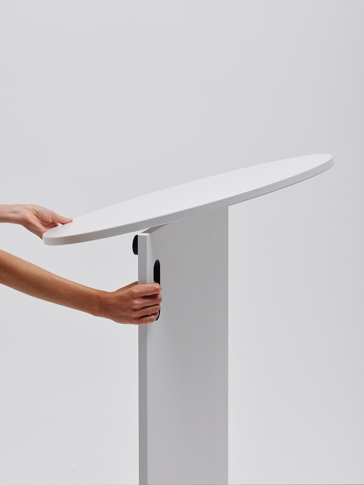 Table，Foldable，white，stable，