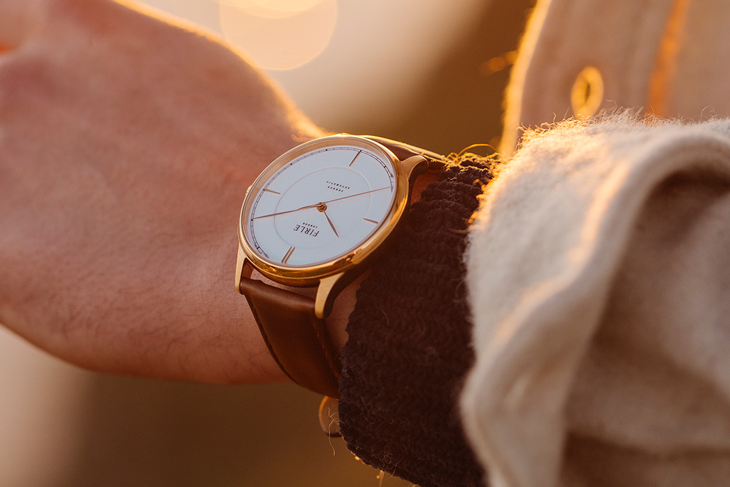 Wrist watch，Mechanics，Crystal glass，Leatherwear，