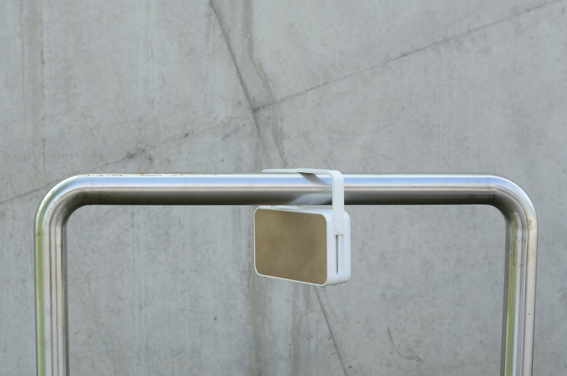 Portable，speaker，white，Minimalist，Render，