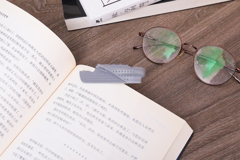 bookmark，Creative bookmark，Titanic shipwreck bookmark，