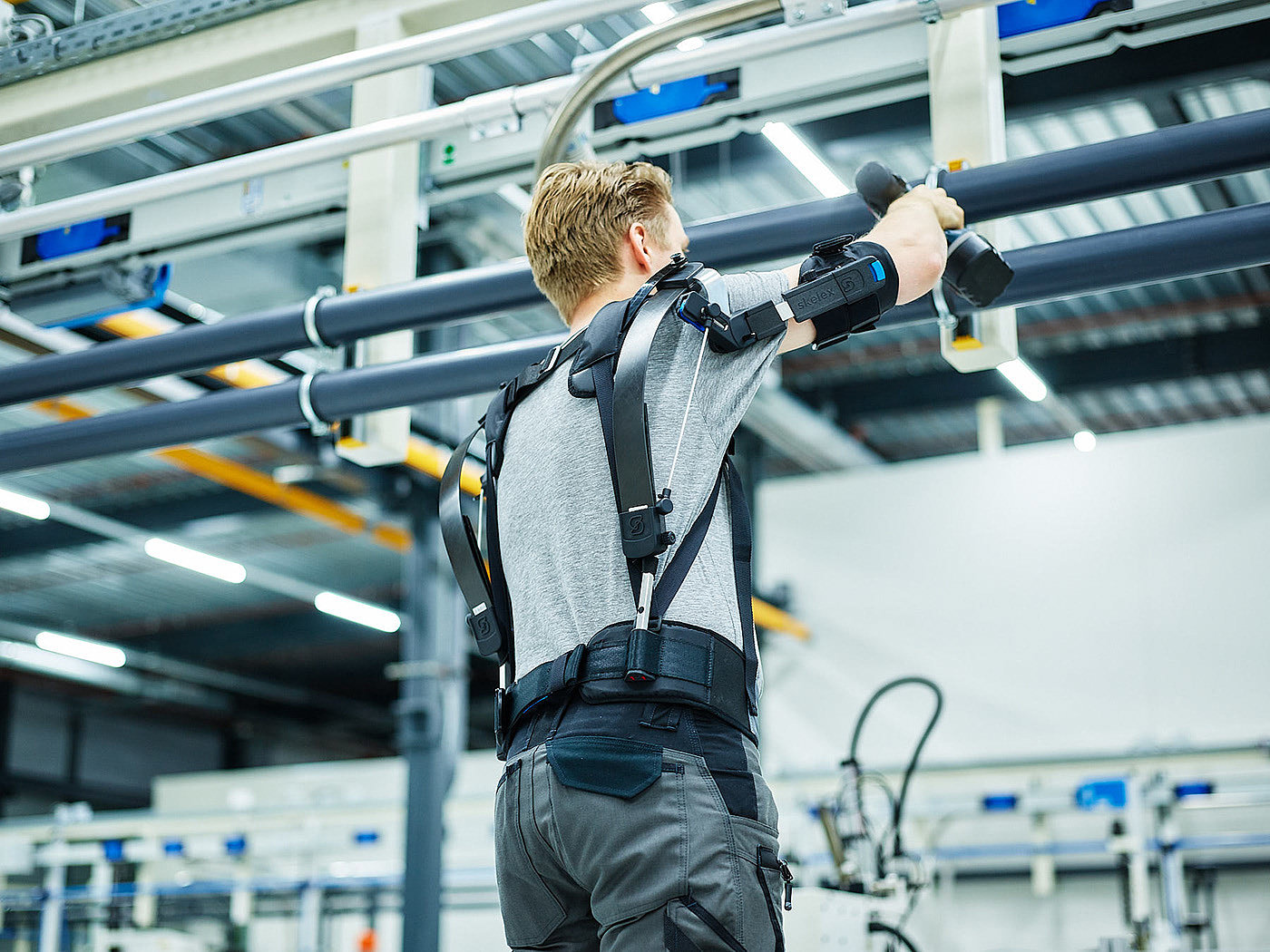 Exoskeleton，alleviate excessive burden，Ergonomics，wearable devices ，