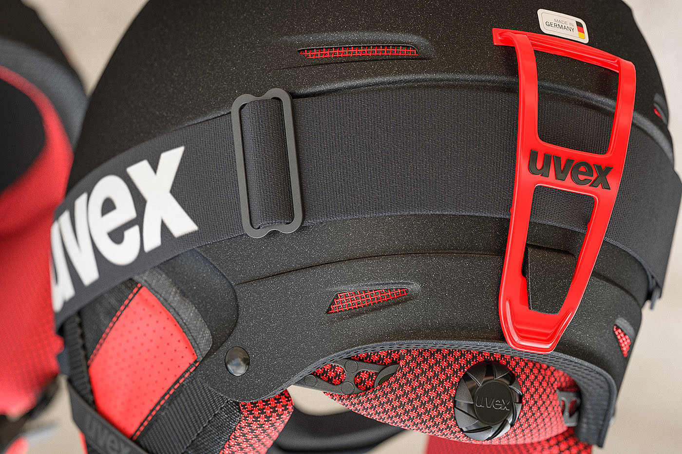 Helmet，Goggles，racing，skiing，security，modeling，