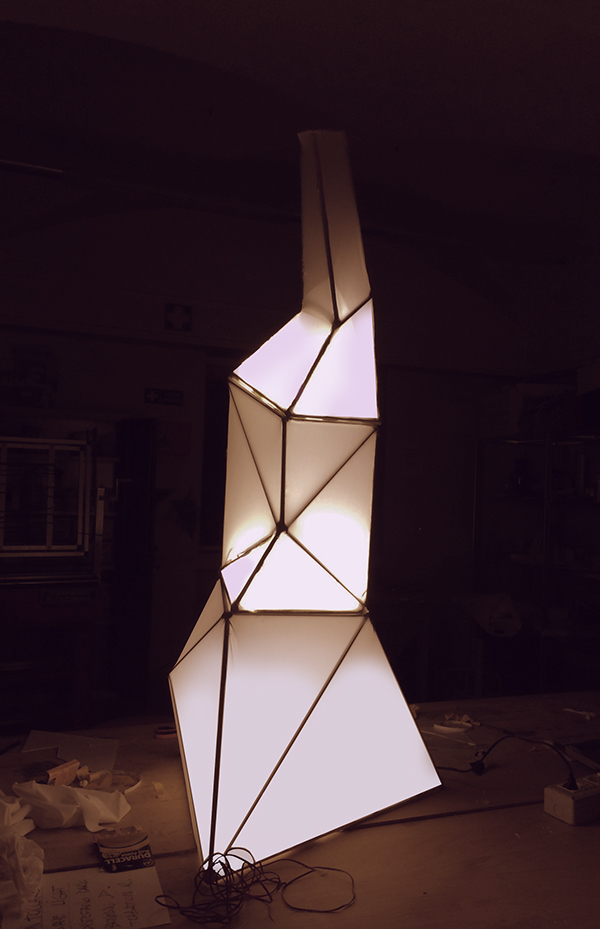 triangle，originality，lamp，product design，Creative process，