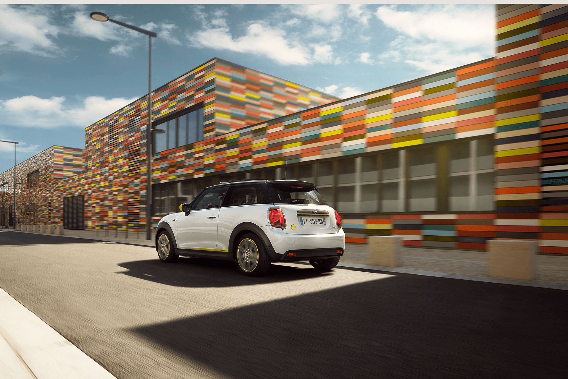 Electric vehicle，automobile，environment protection，energy conservation，white，