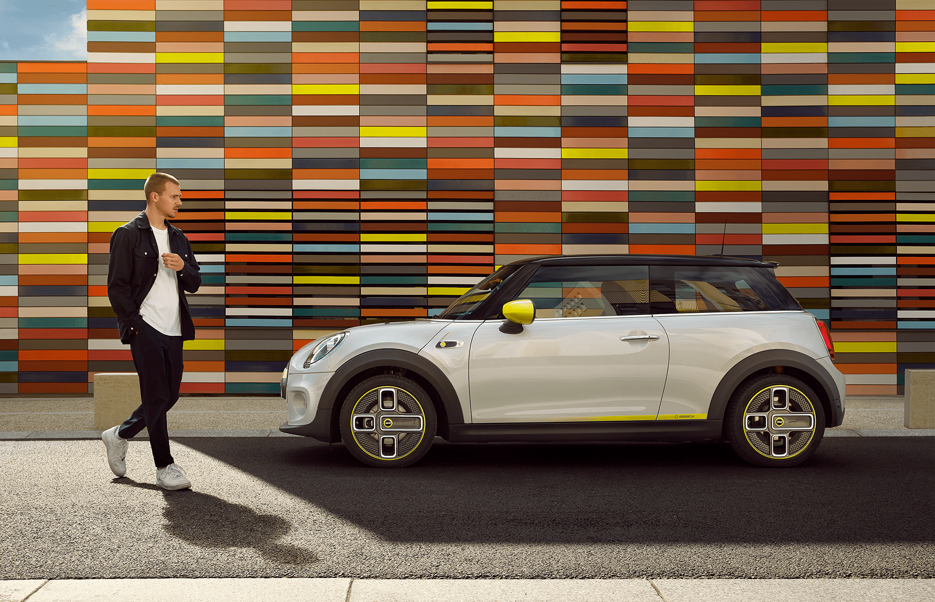 Electric vehicle，automobile，environment protection，energy conservation，white，