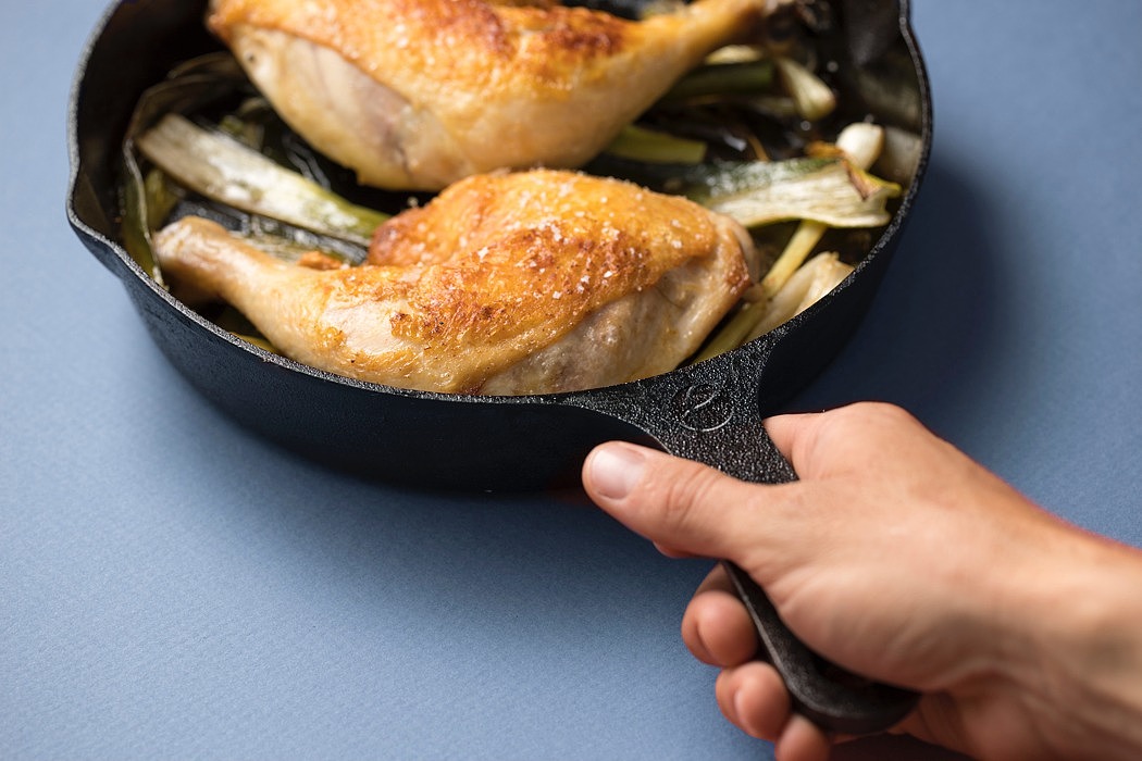 non-stick cookware，iron，cooking，convenient，
