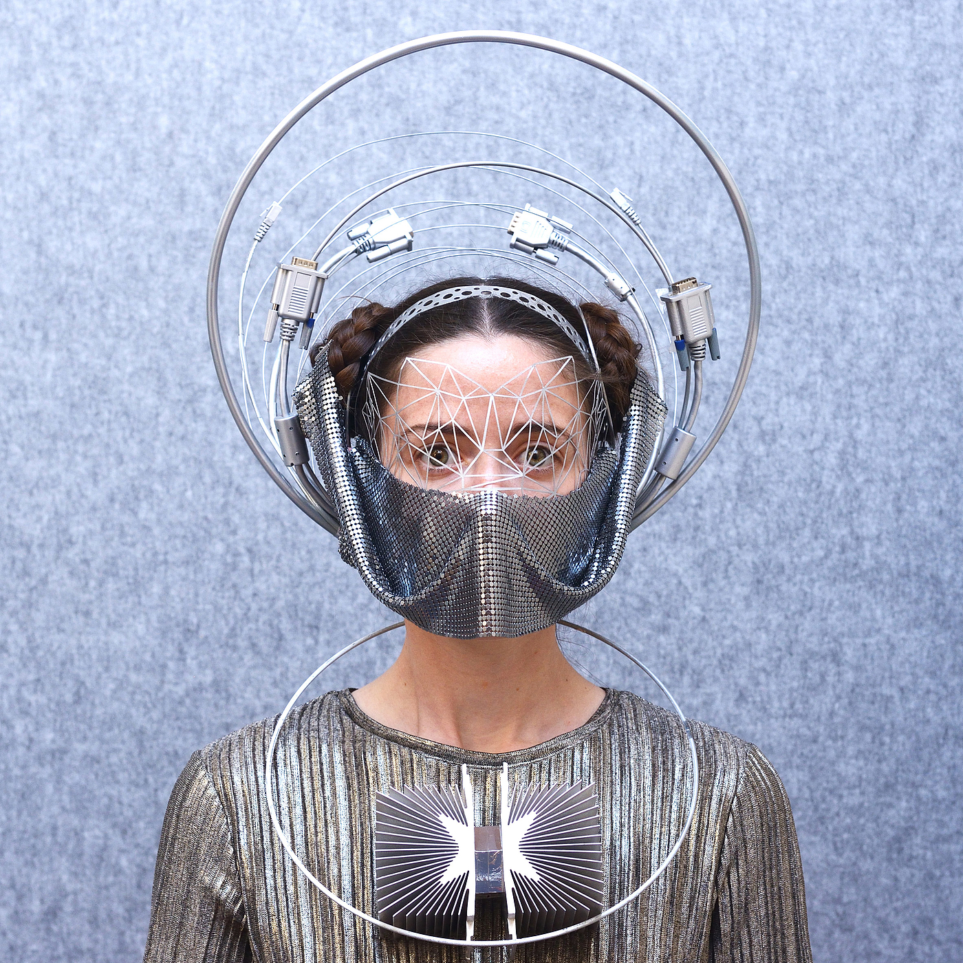 Freyja Sewell，Mask，science fiction，Buddhism，