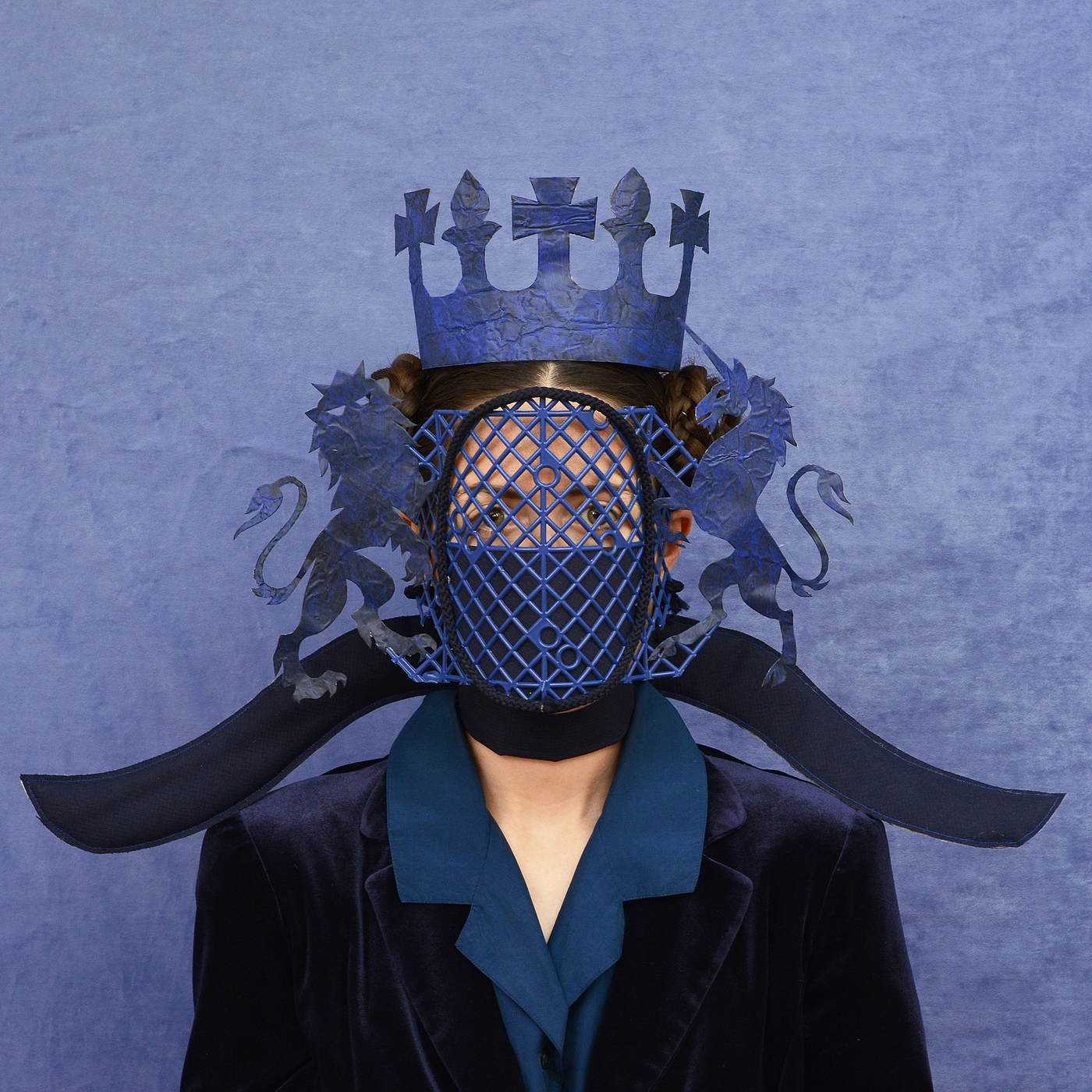 Freyja Sewell，Mask，science fiction，Buddhism，