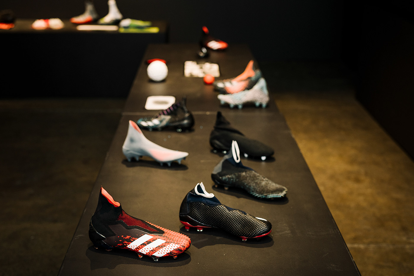 Soccer shoes，Adidas，