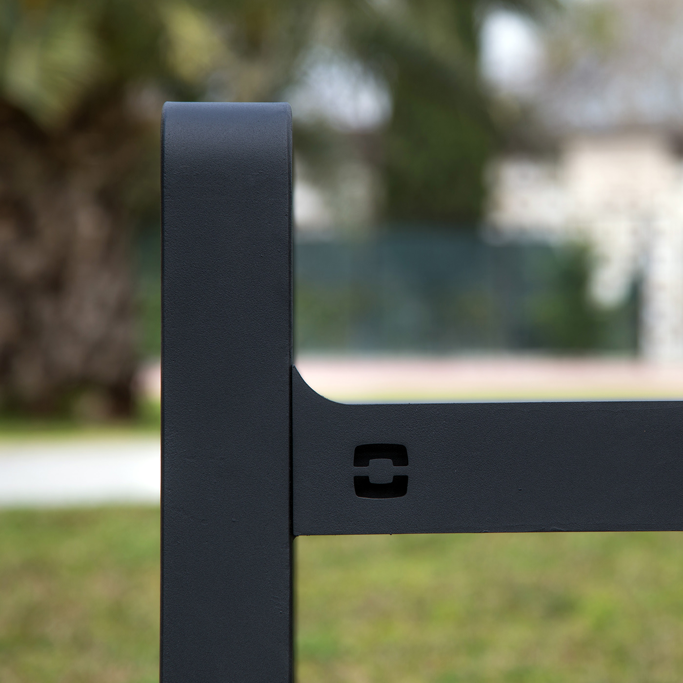 communal facilities，Park bench，