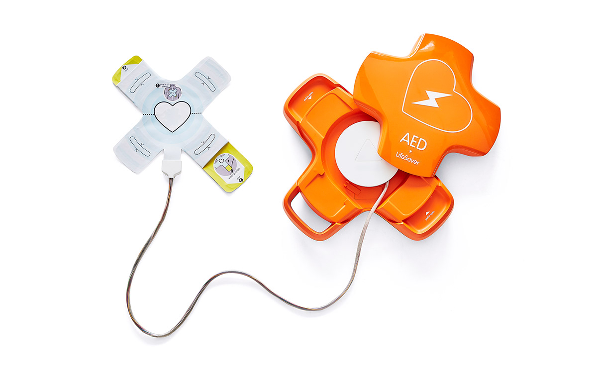 First aid for cardiac resuscitation，