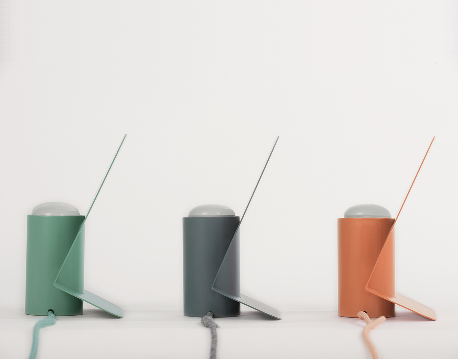 Simplicity，Adjustable，Table lamp design，product design，industrial design，