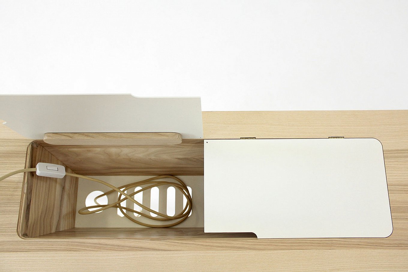 Simplicity，Desk lamp，use，Creative design，