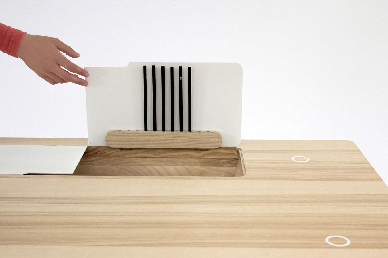 Simplicity，Desk lamp，use，Creative design，