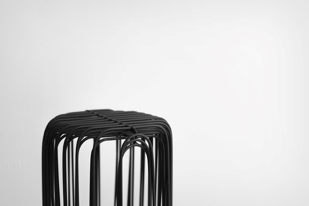 lie down，Blanket，chair，