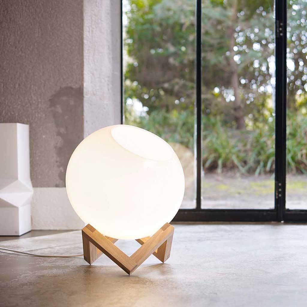 product design，dream，Simplicity，Desk lamp，Eye protection，