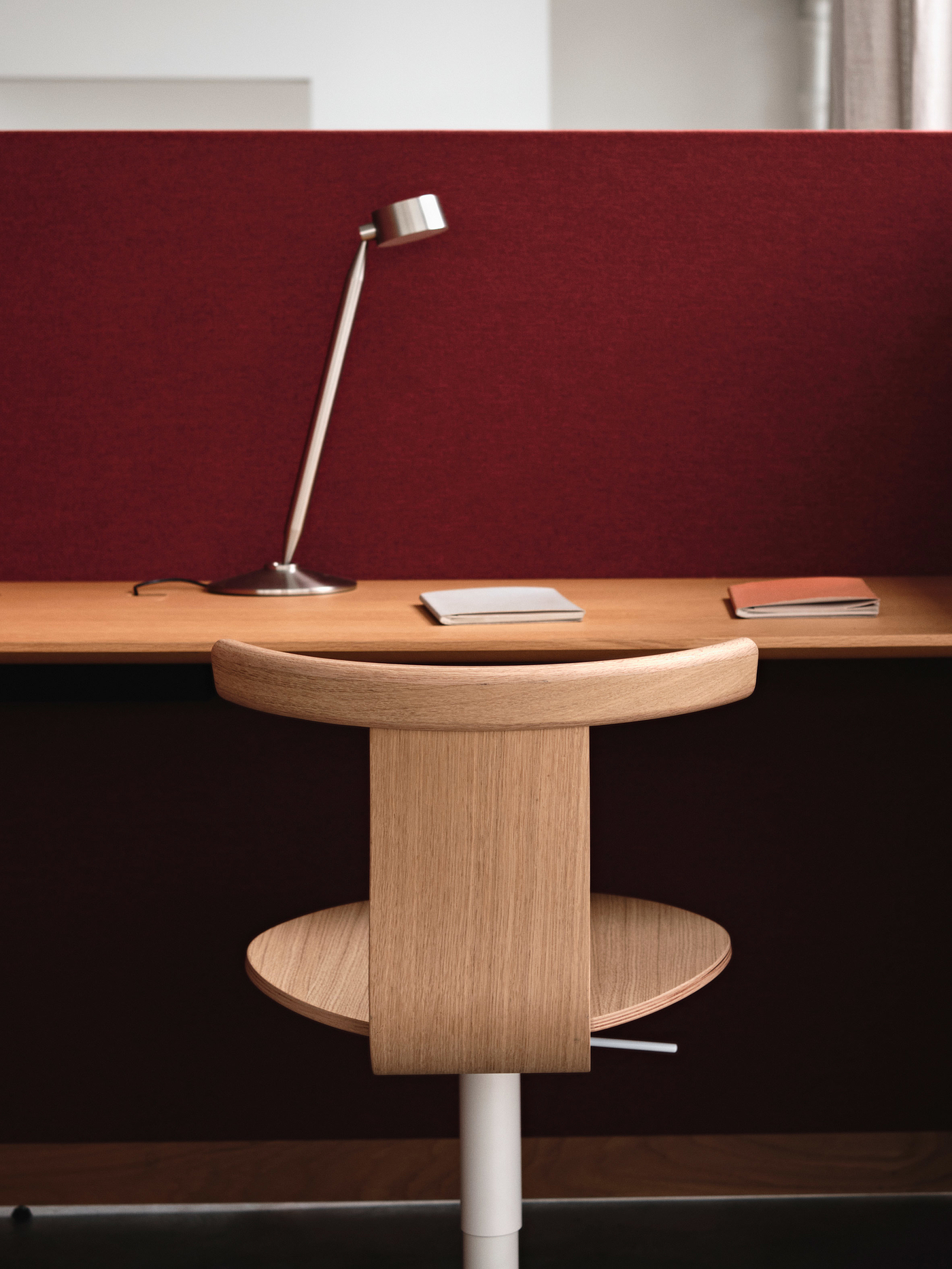 chair，oak，Swivel chair，Ergonomics，