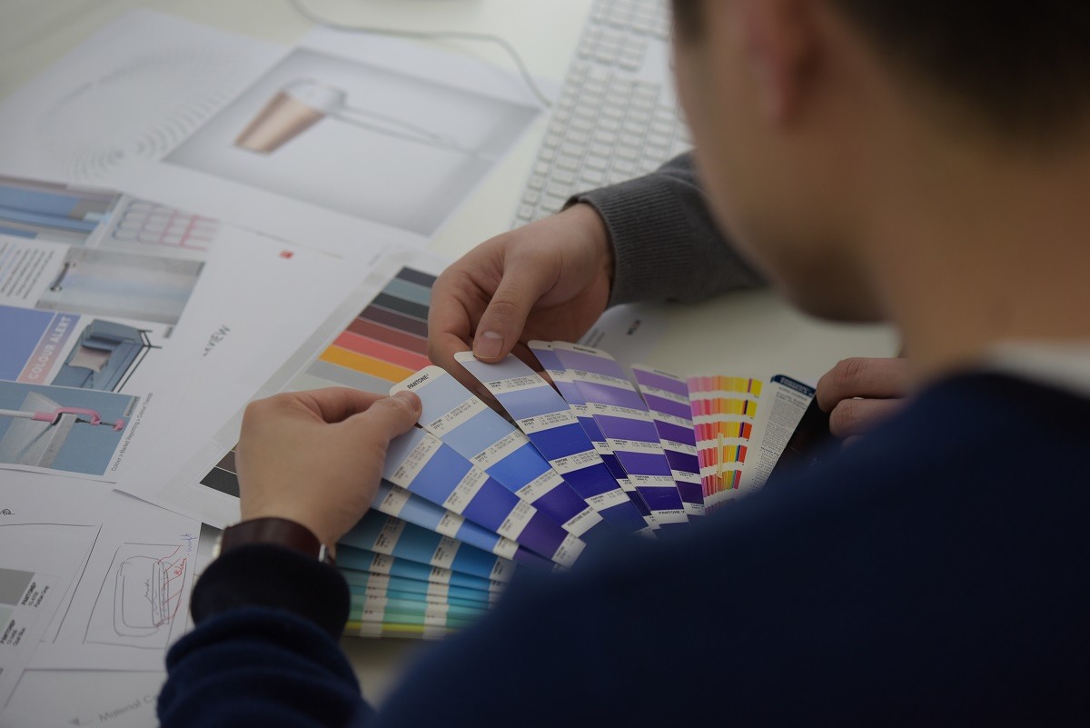 industrial design，product design，science and technology，family，comfortable，