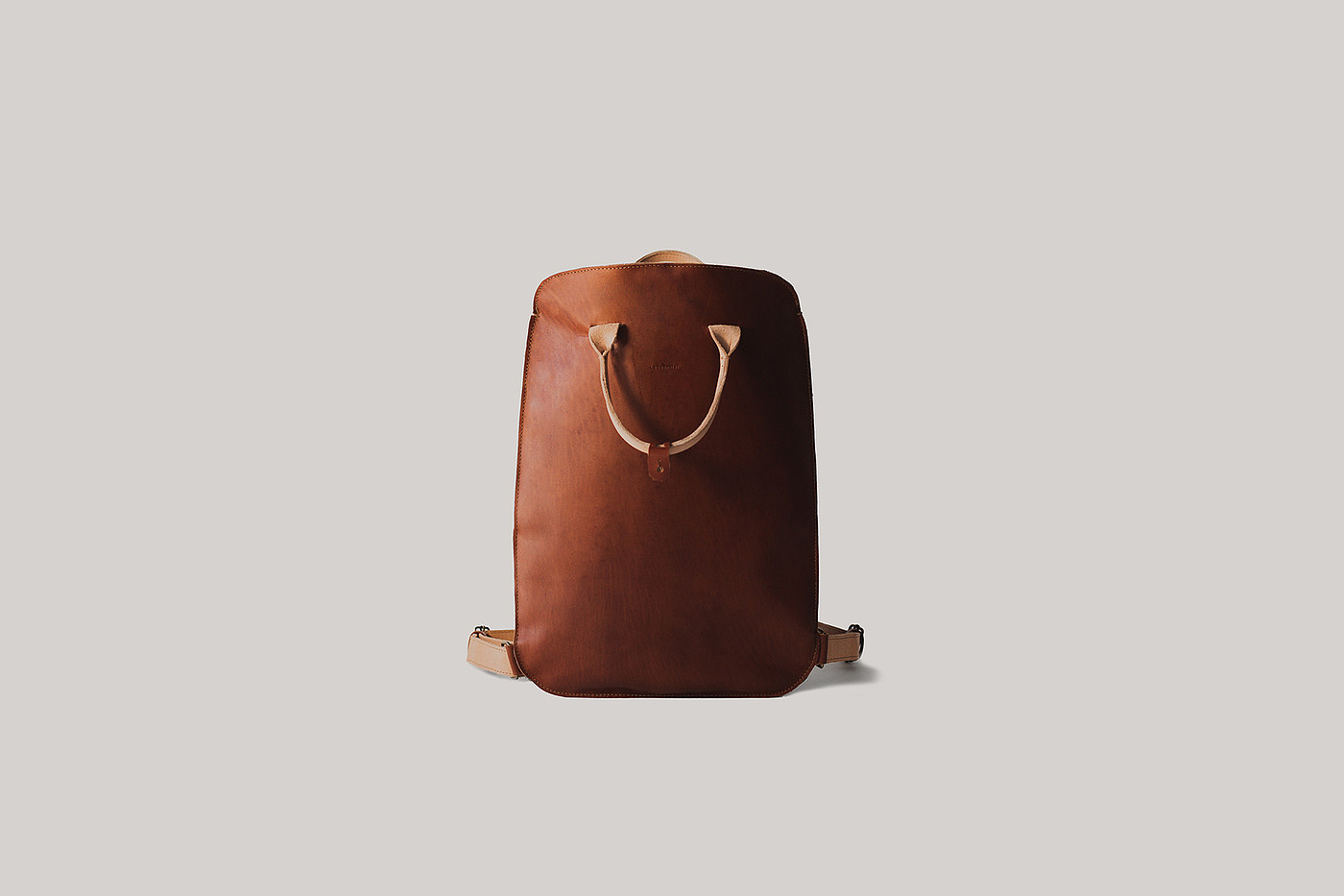 ornaments，knapsack，Adolfo Navarro，Leatherwear，Handmade，man，
