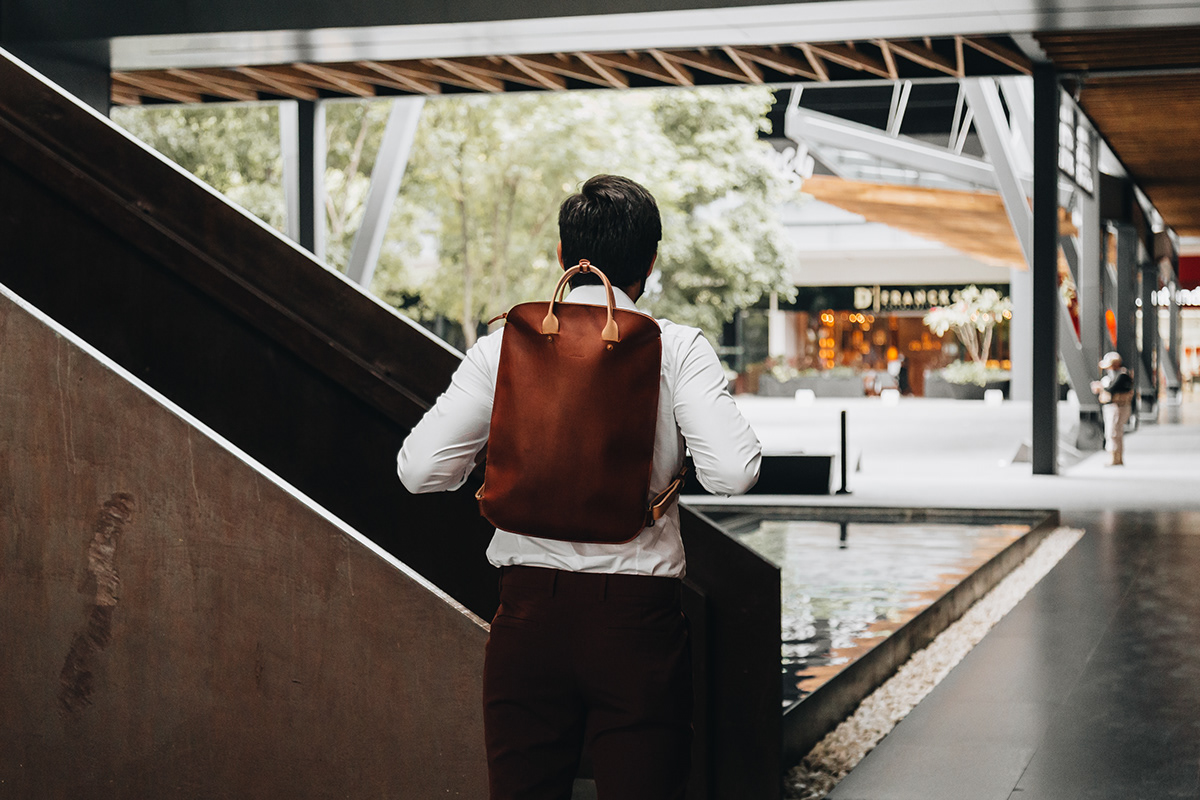 ornaments，knapsack，Adolfo Navarro，Leatherwear，Handmade，man，