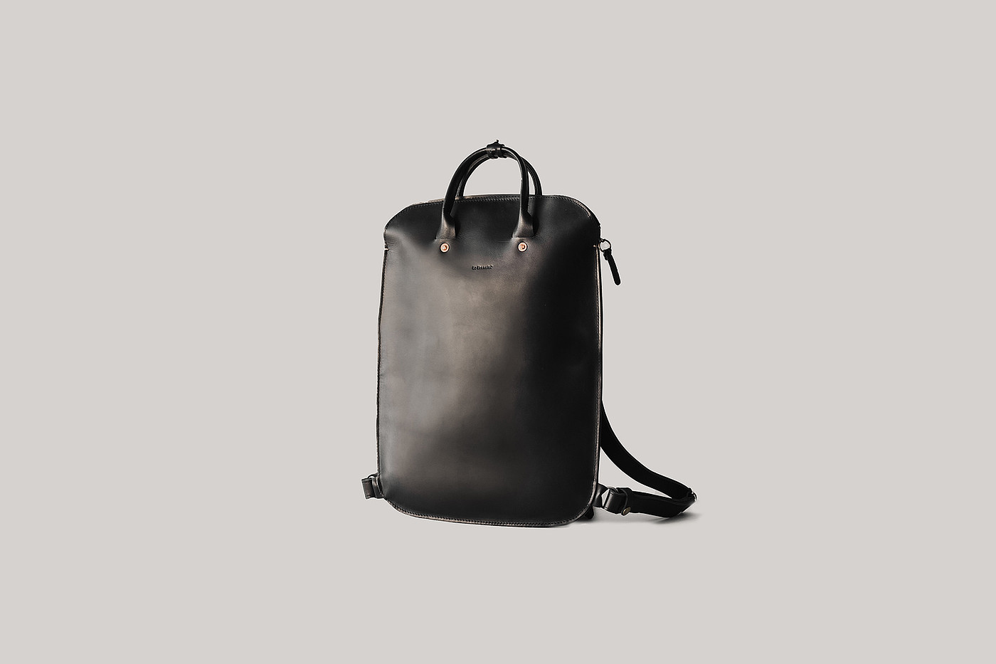 ornaments，knapsack，Adolfo Navarro，Leatherwear，Handmade，man，