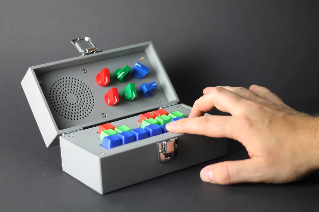 music，Synthesizer，wooden ，Multicolor，Small，