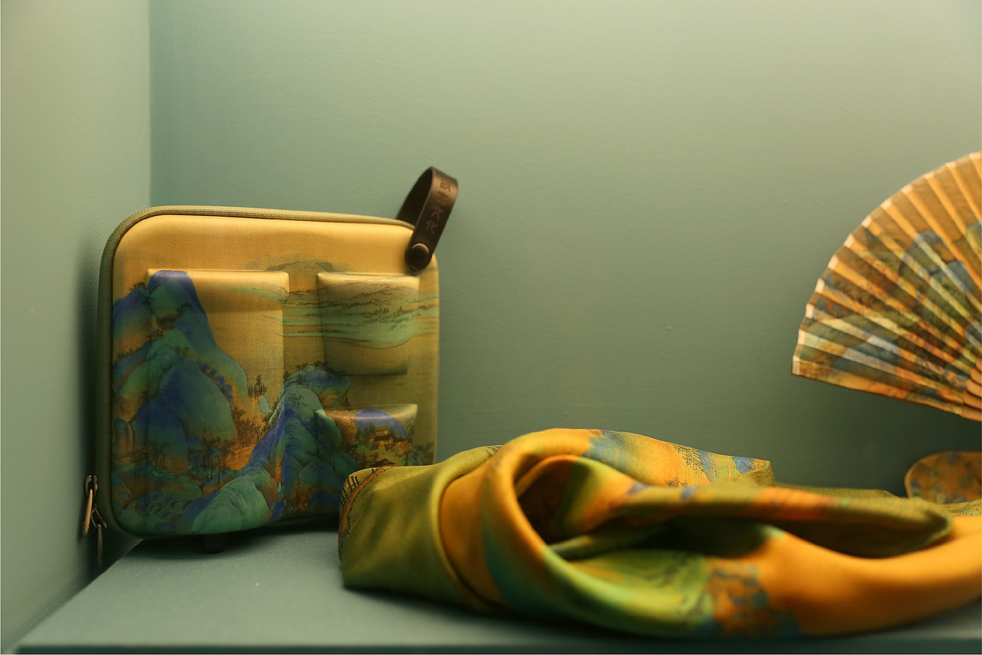 Beijing Forbidden City Culture，Thousands of miles of rivers and mountains，Original design products，travel kit ，Portable travel tea set，