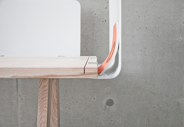 desk，product design，Simplicity，woodiness，
