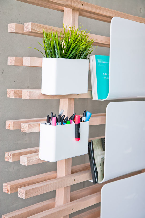desk，product design，Simplicity，woodiness，
