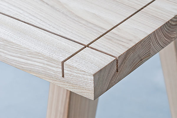 desk，product design，Simplicity，woodiness，