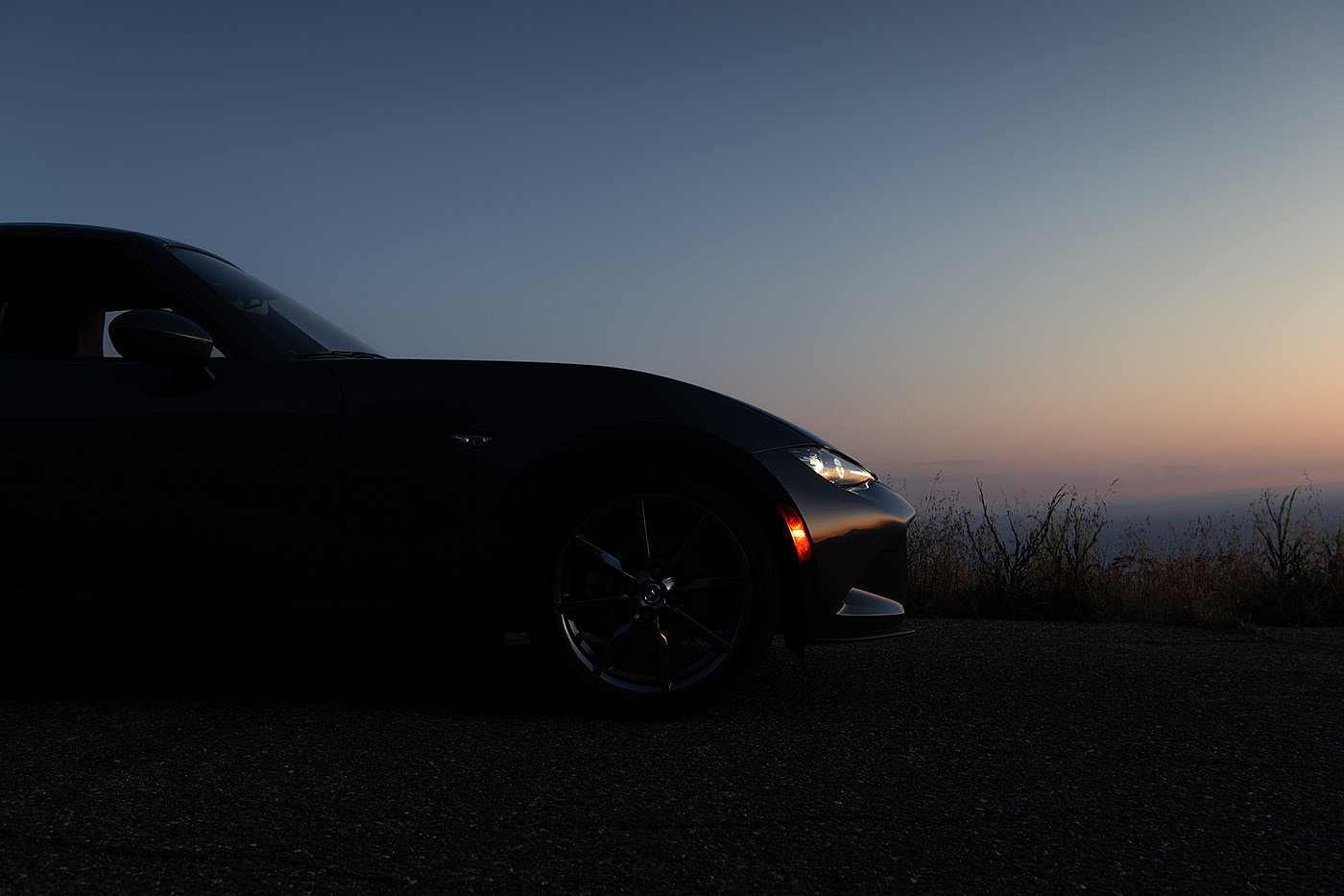 automobile，Night view，Miata，